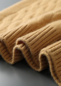 NOBA WOOL CABLE CREWNECK