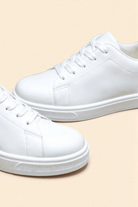 NOBA Classic Sneaker